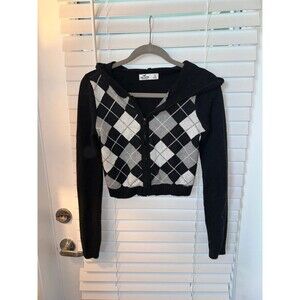 Hollister co cropped sweater black